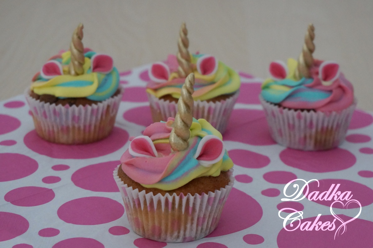 unicorn cupcakes